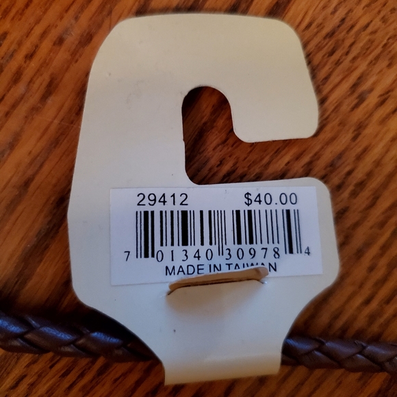 Western Collection Rowels Necklace and Earrings. Peach, copper - Picture 6 of 6